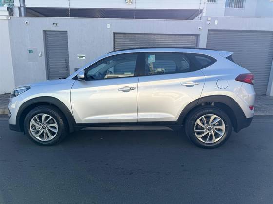 HYUNDAI TUCSON 1.6 16V T-GDI GASOLINA GLS ECOSHIFT HYUNDAI TUCSON 1.6 16V T-GDI GASOLINA GLS ECOSHIFT
